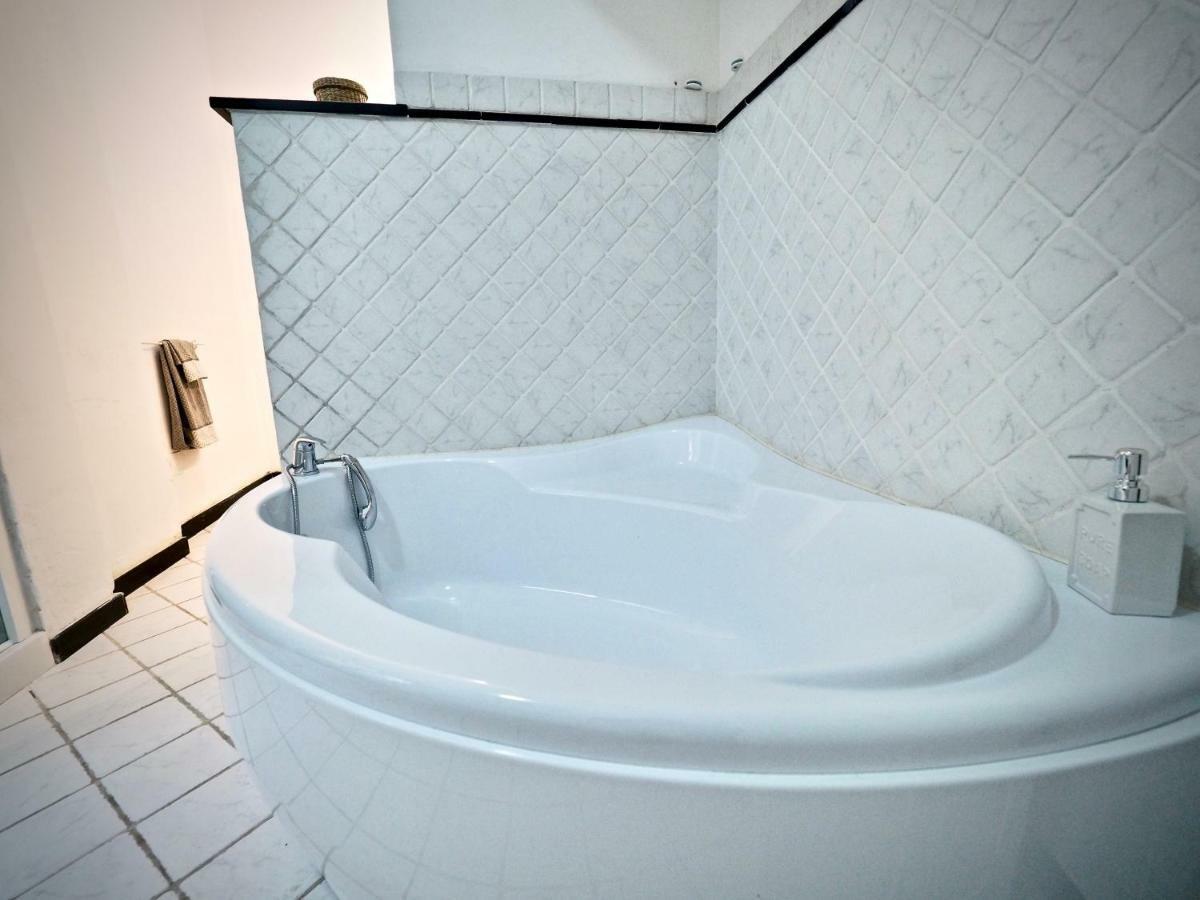 Apartamento Dimora Di Famagosta Centro - Genovabnb It Exterior foto